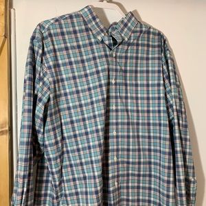 Jos A Banks XL Traveler Tailored Fit shirt